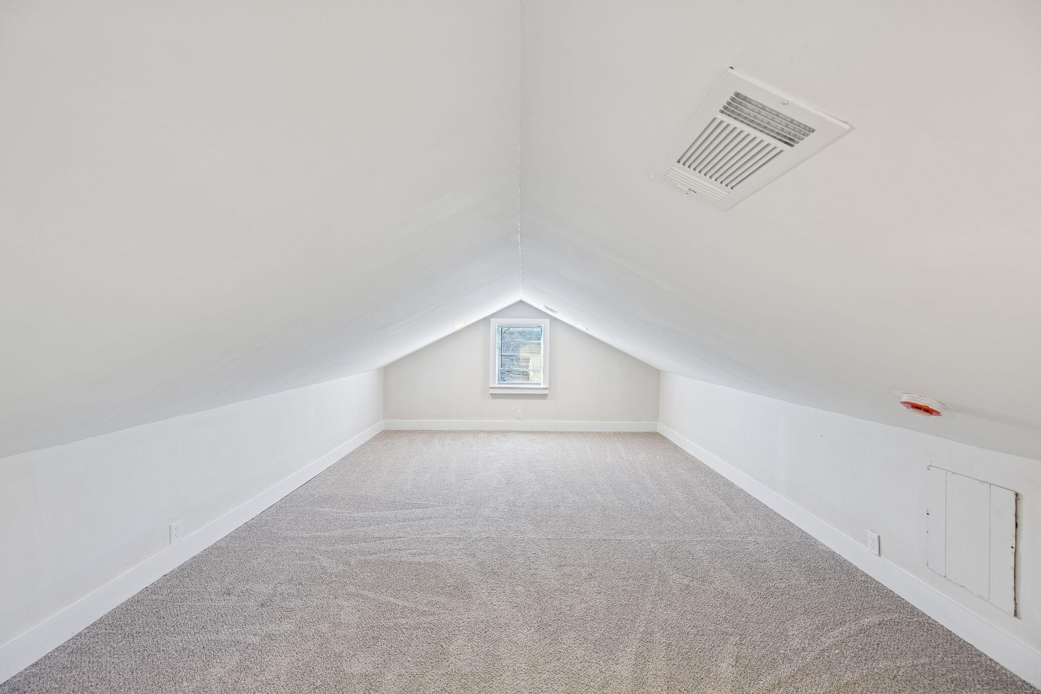 406 Taylor Street Athens, TN 37303 - Photo 32 of 37 42-406 Taylor St Athens - 040