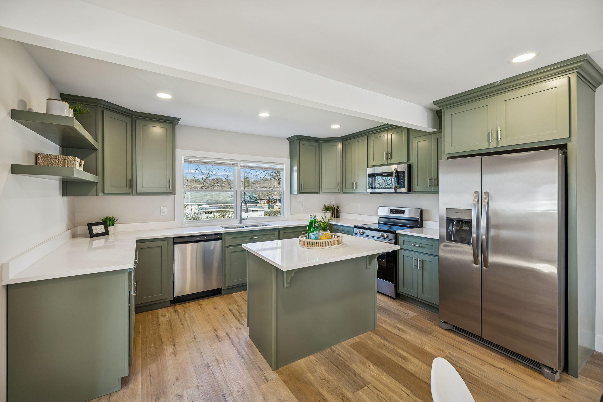 406 Taylor Street Athens, TN 37303 - Photo 8 of 37 12-406 Taylor St Athens - 010