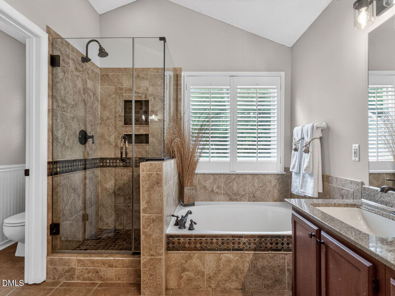 12321 Inglehurst Drive Raleigh, NC 27613 - Photo 19 of 28 022-1280x960-primary-bath