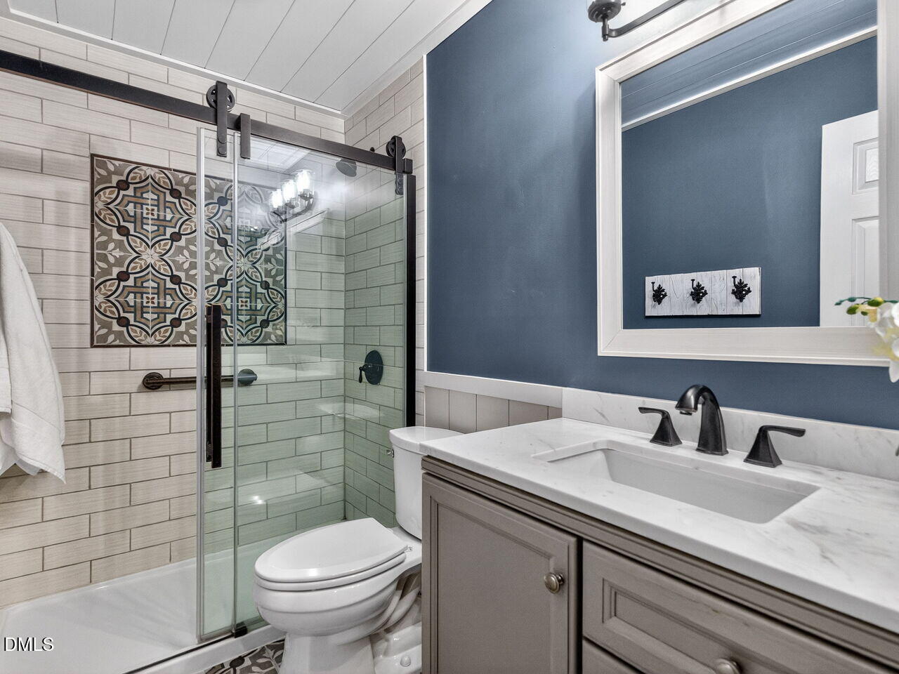 12321 Inglehurst Drive Raleigh, NC 27613 - Photo 23 of 28 025-1280x960-bathroom