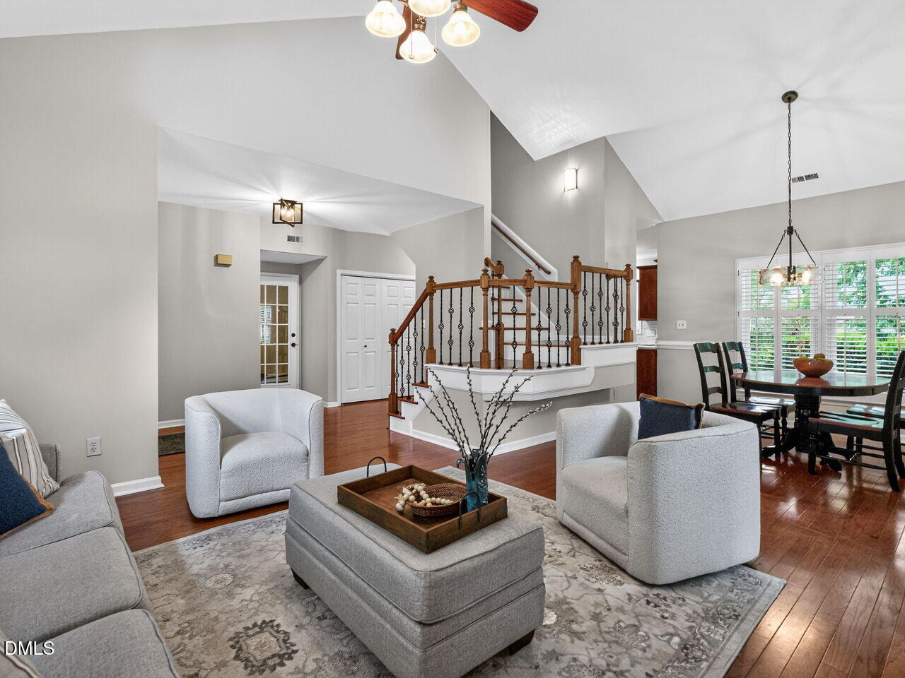 12321 Inglehurst Drive Raleigh, NC 27613 - Photo 3 of 28 009-1280x960-living-room