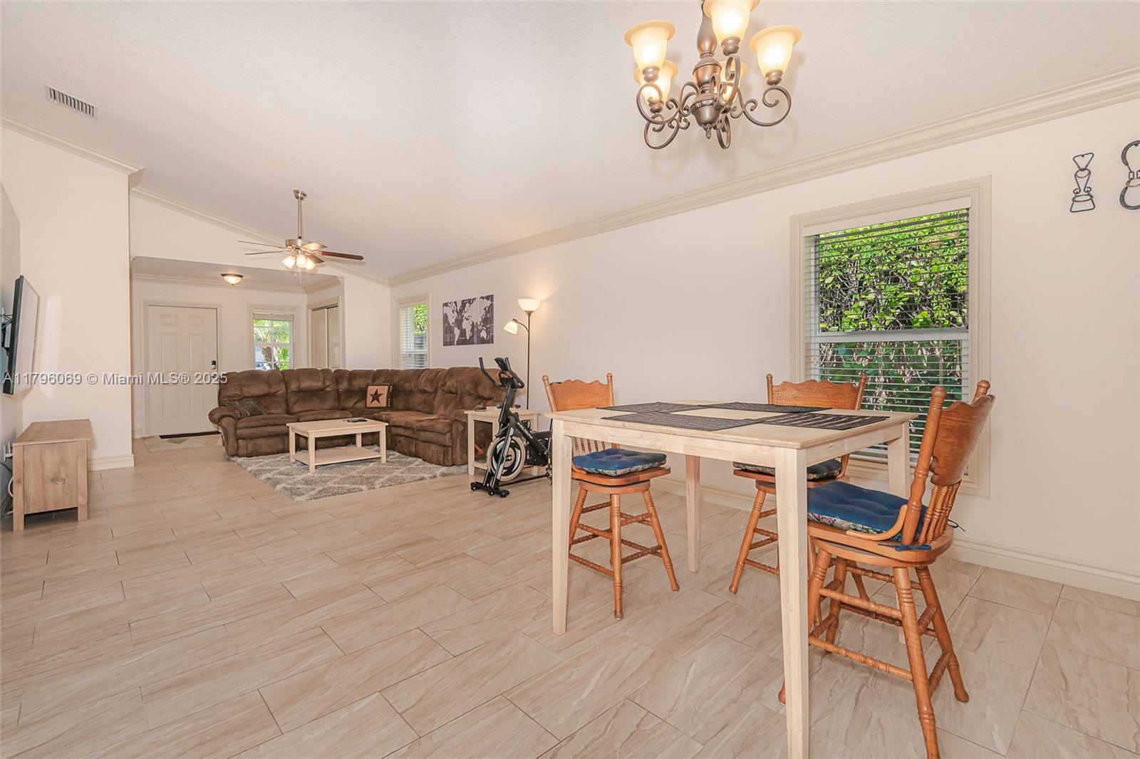 4815 Jefferson Road Delray Beach, FL 33445 - Photo 7 of 20