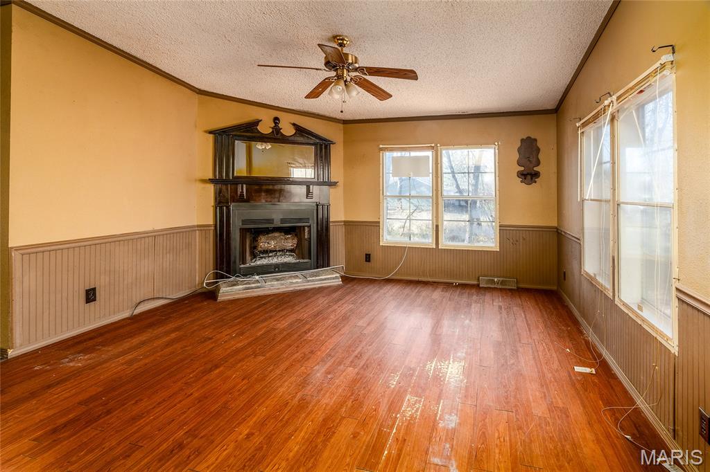 302 Russell Street Cambria, IL 62915 - Photo 21 of 40