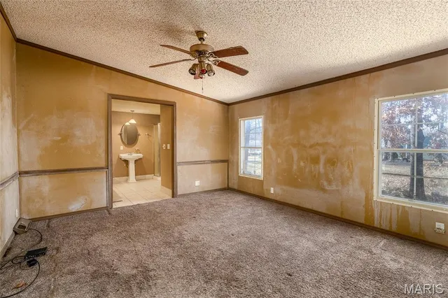 $89,500 | 302 Russell Street, Cambria, IL 62915