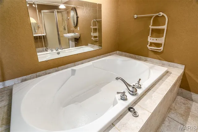 $89,500 | 302 Russell Street, Cambria, IL 62915