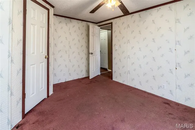 $89,500 | 302 Russell Street, Cambria, IL 62915