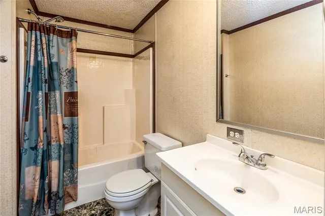 $89,500 | 302 Russell Street, Cambria, IL 62915