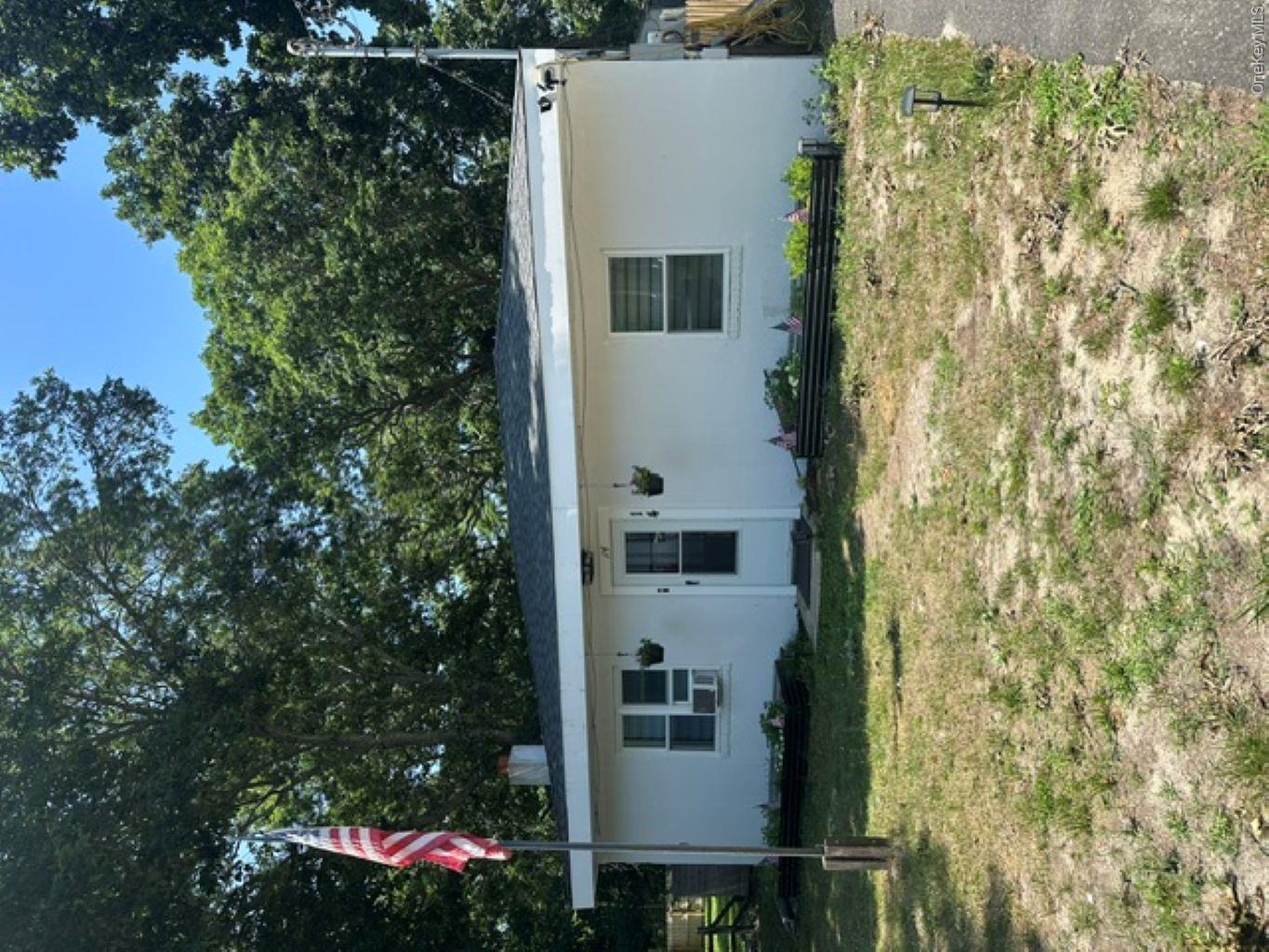 14 Coolidge Road Hampton Bays, NY 11946 - Photo 1 of 9