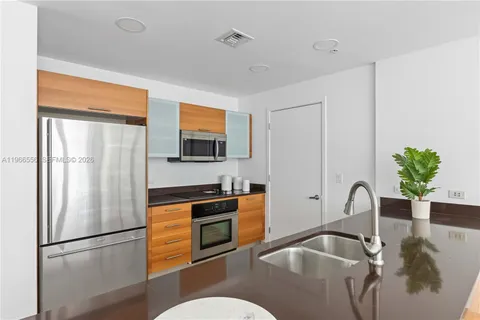 $635,000 | 3301 Northeast 1st Avenue, Unit H1510, Miami, FL 33137