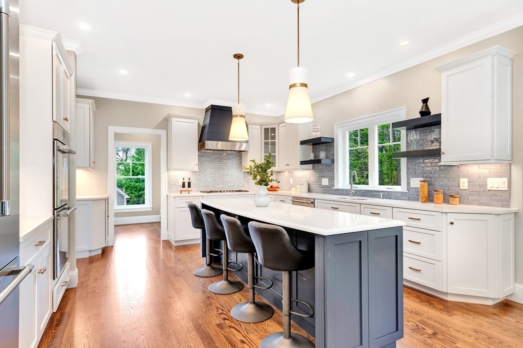 32 Brookside Avenue Lexington, MA 02421 - Photo 8 of 33 Gallery Image 8