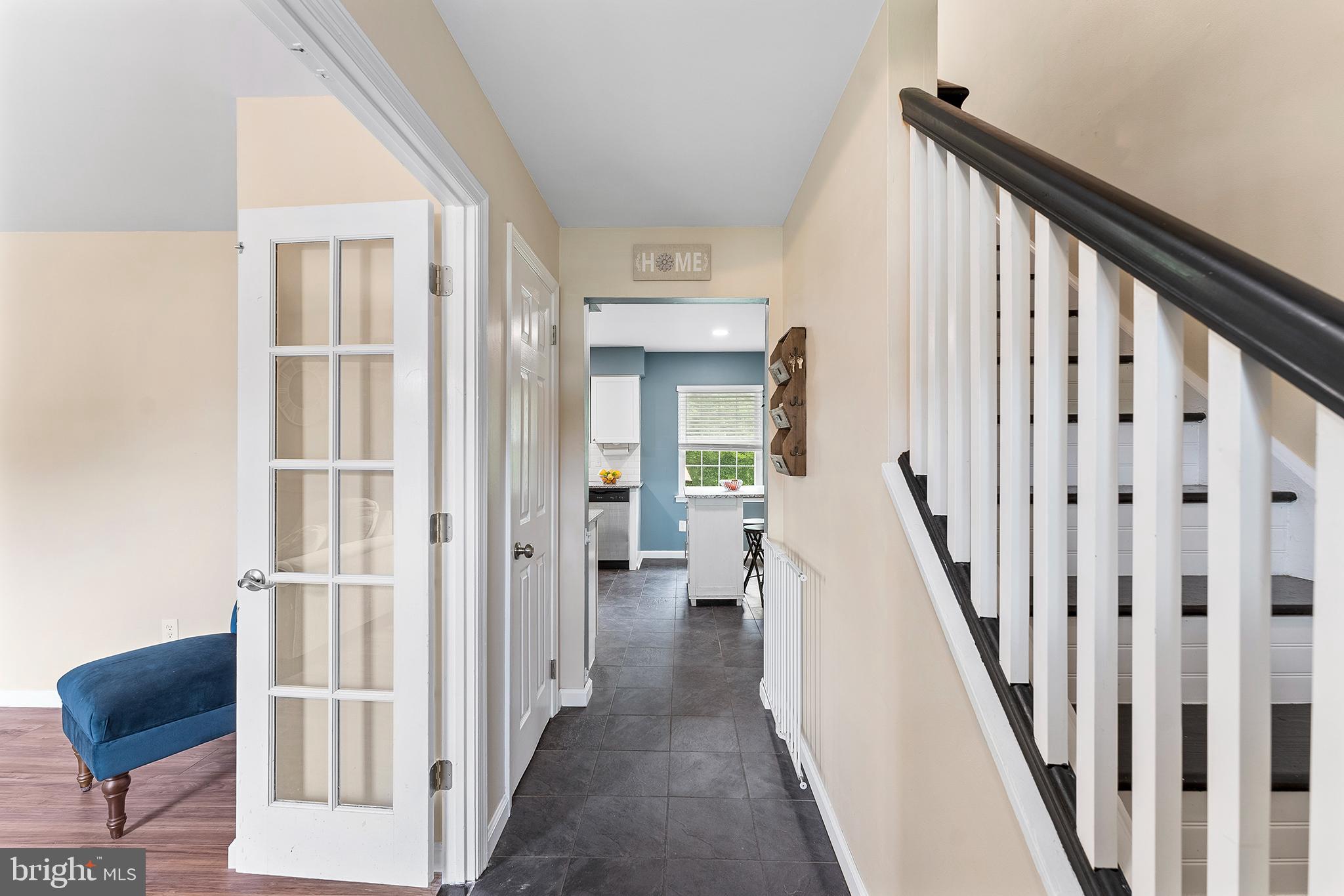 29 Hawthorne Road Sicklerville, NJ 08081 - Photo 3 of 32 Gallery Image 3