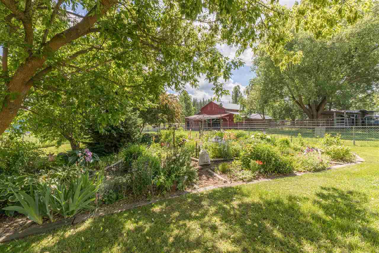 39208 North Spotted Road Clayton, WA 99110 - Photo 14 of 20