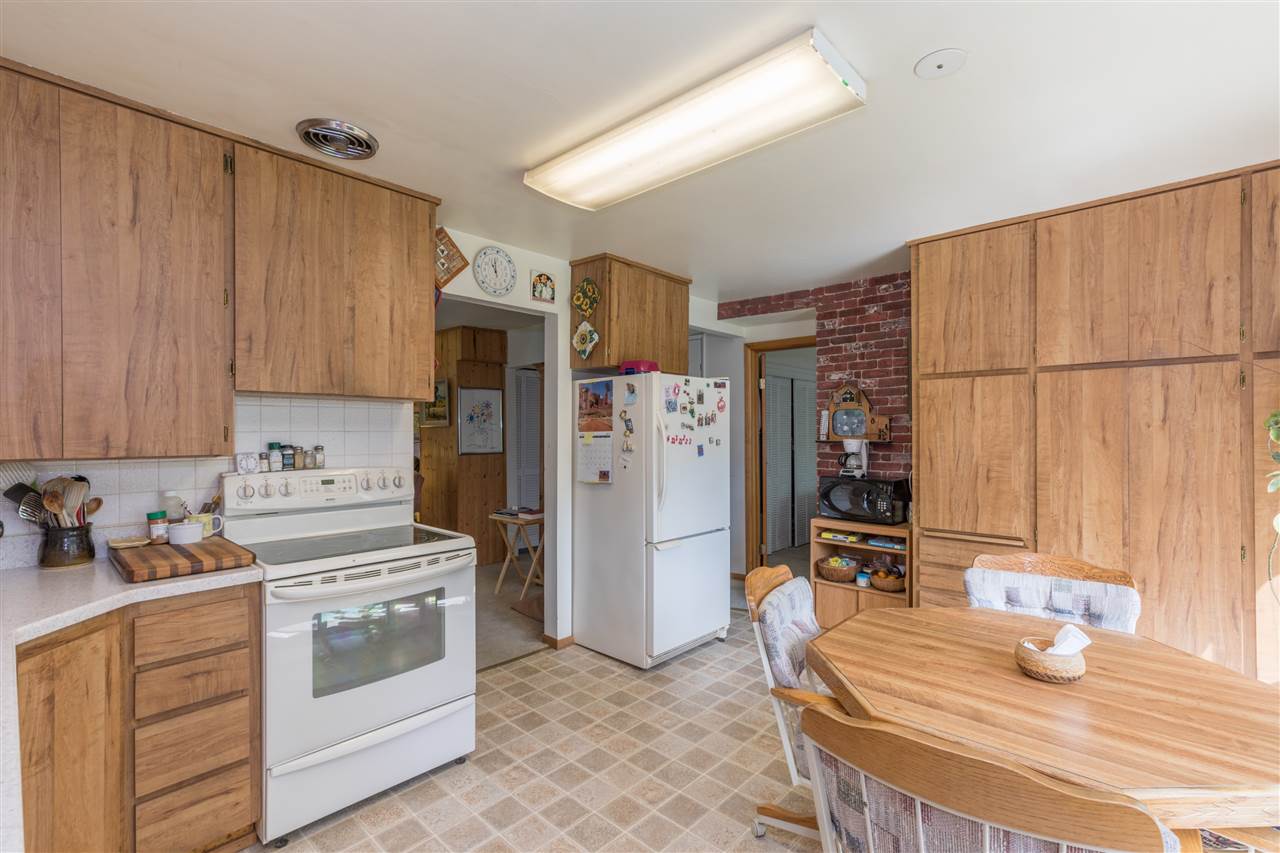39208 North Spotted Road Clayton, WA 99110 - Photo 3 of 20