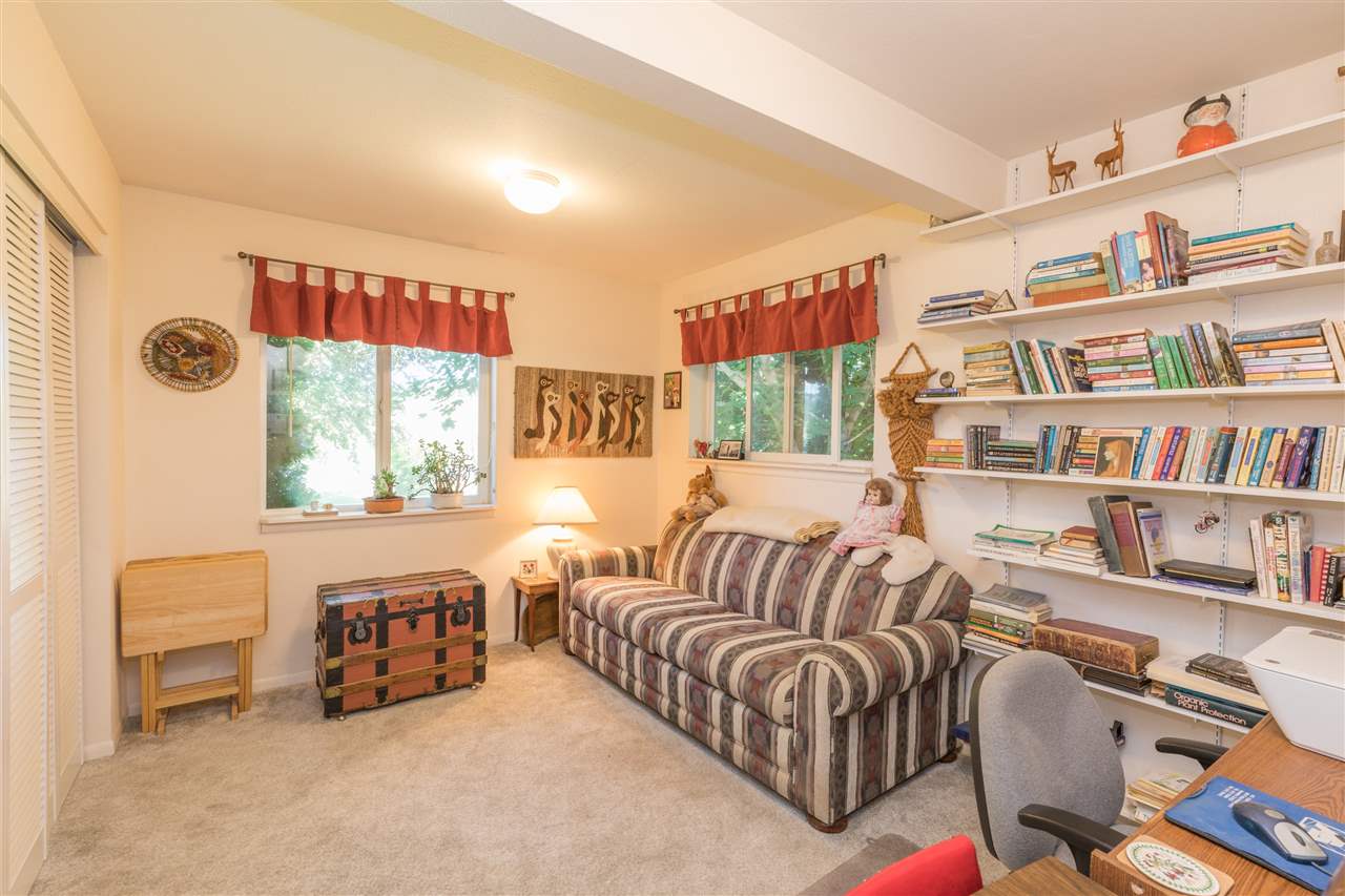 39208 North Spotted Road Clayton, WA 99110 - Photo 9 of 20