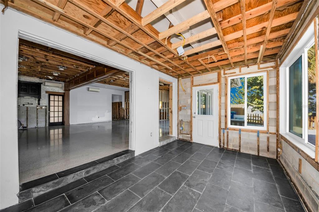 16101 Redington Drive Redington Beach, FL 33708 - Photo 23 of 43 a view of an entryway