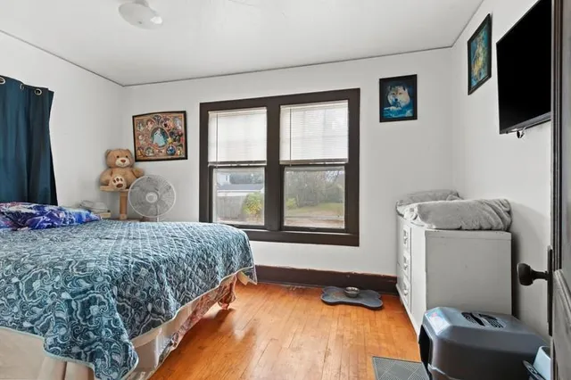 $245,000 | 1360 East Mason Street, Green Bay, WI 54301