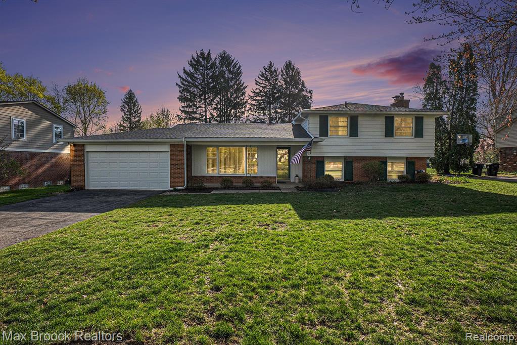 29008 Farmington Road Farmington Hills, MI 48334 - Photo 2 of 29