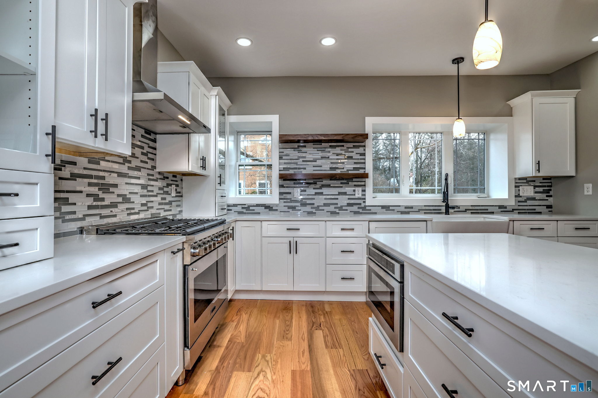 884 Grassy Hill Road Orange, CT 06477 - Photo 17 of 40