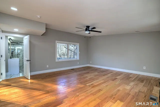 $819,000 | 884 Grassy Hill Road, Orange, CT 06477