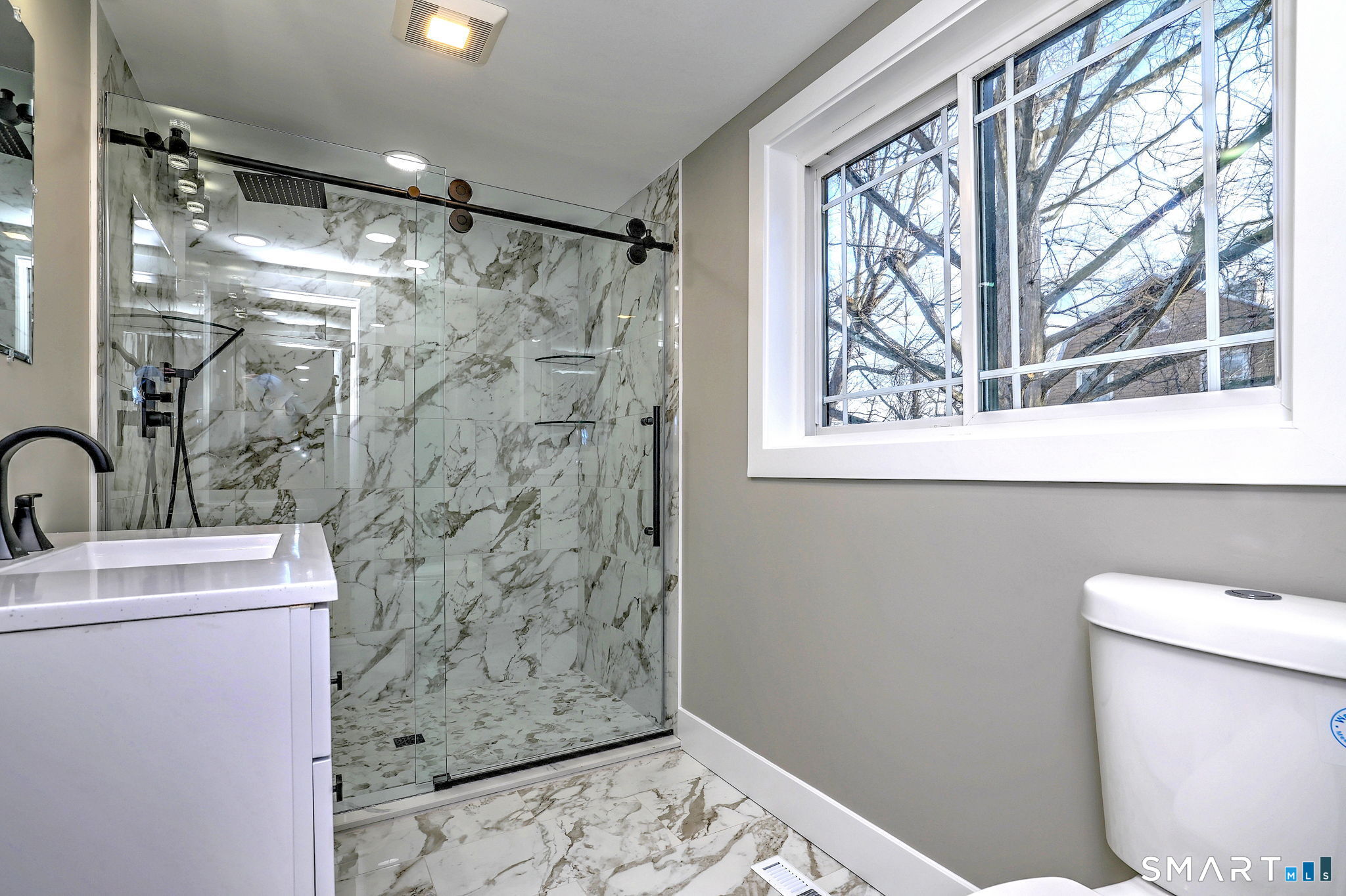 884 Grassy Hill Road Orange, CT 06477 - Photo 25 of 40