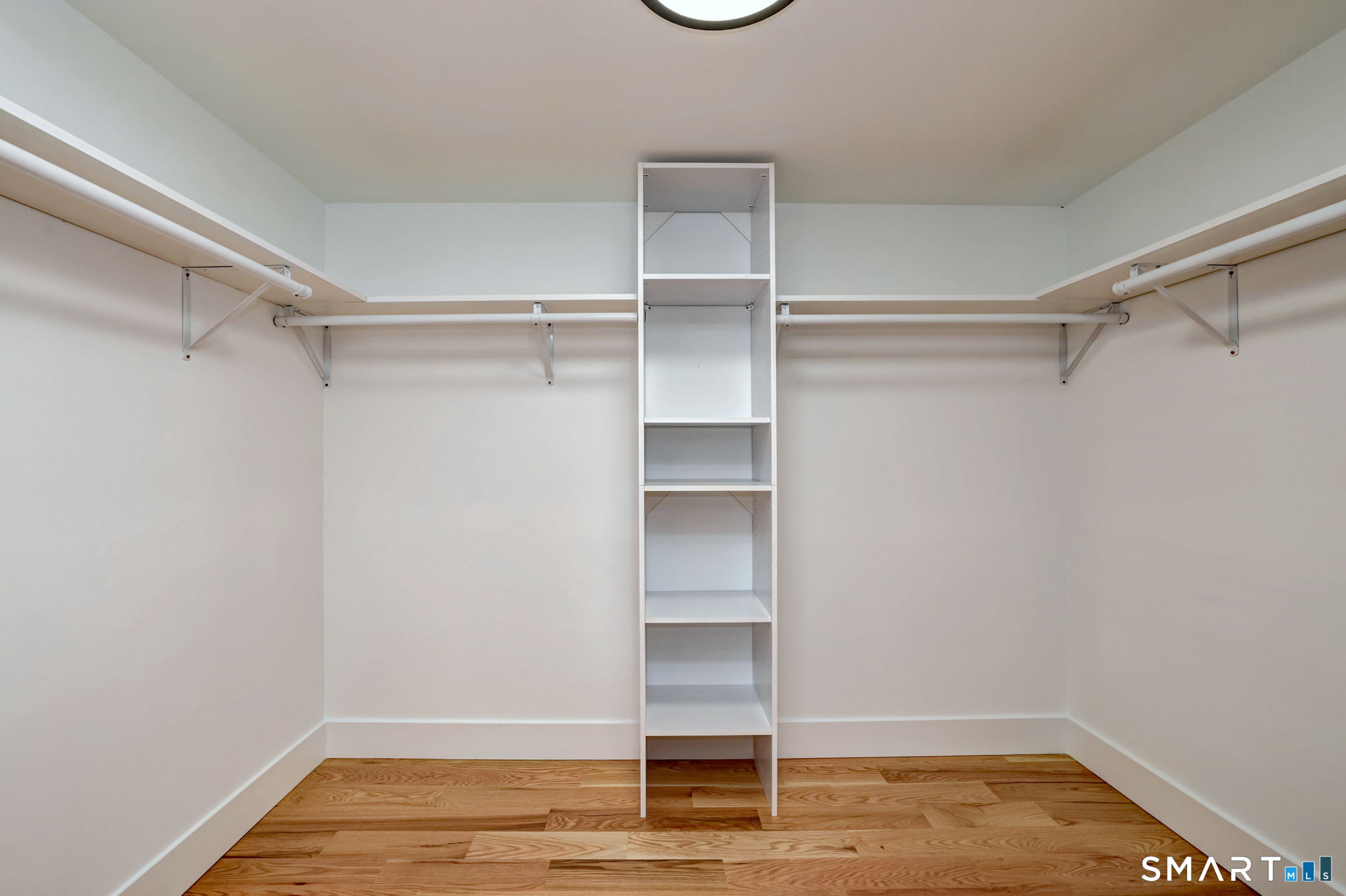 884 Grassy Hill Road Orange, CT 06477 - Photo 27 of 40