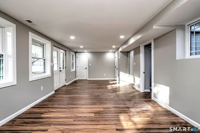 $819,000 | 884 Grassy Hill Road, Orange, CT 06477