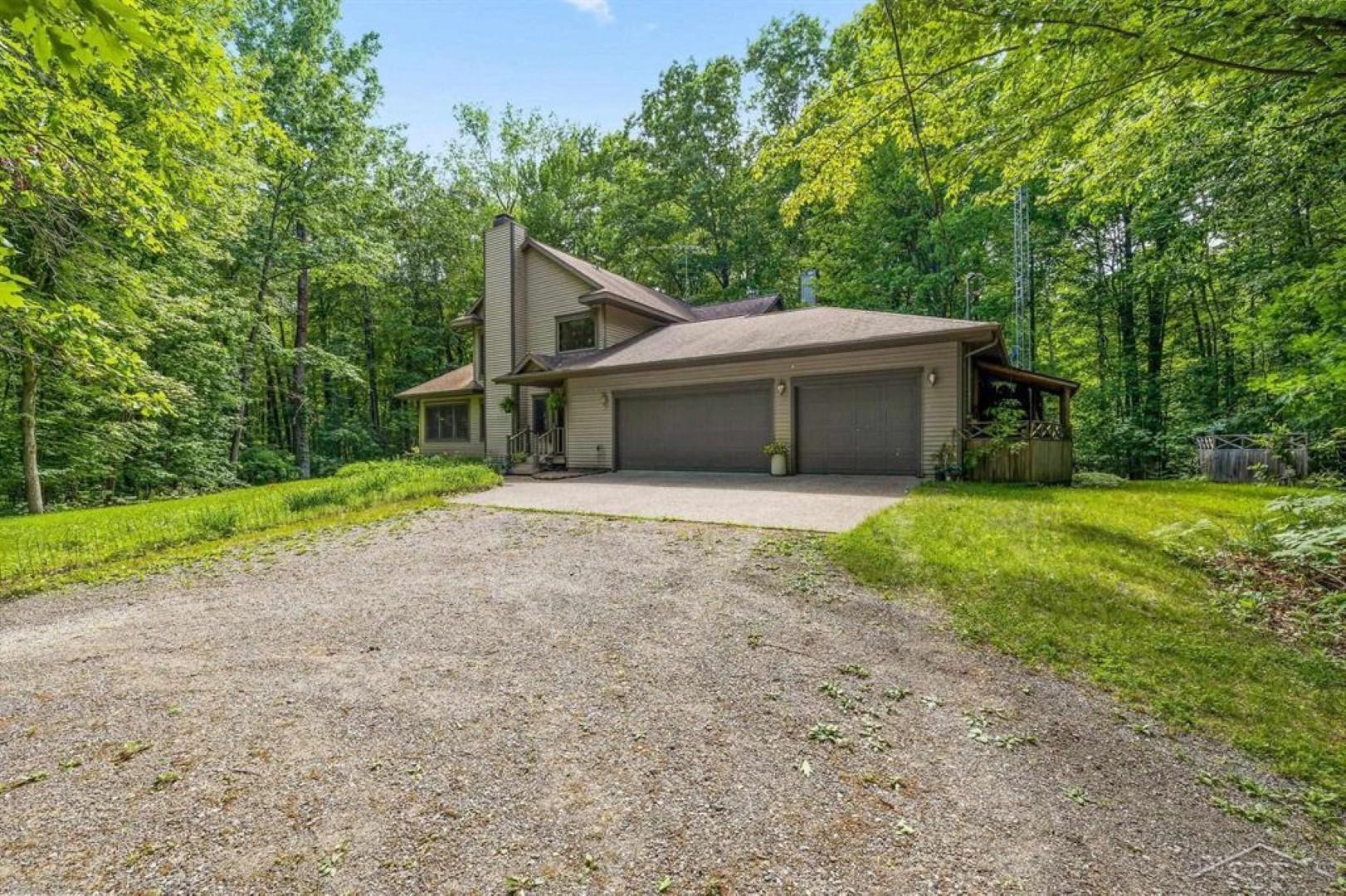 4455 North Ehlers Road Midland, MI 48642 - Photo 3 of 66