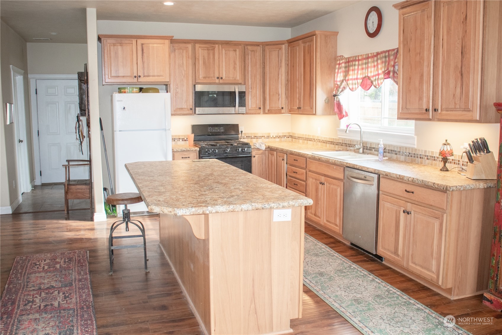 5330 West Bridges Road Deer Park, WA 99006 - Photo 8 of 19 Gallery Image 8