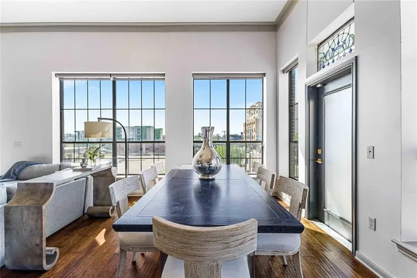 $819,900 | 330 Austin Avenue, Unit 322, Waco, TX 76701