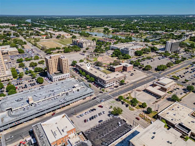 $819,900 | 330 Austin Avenue, Unit 322, Waco, TX 76701