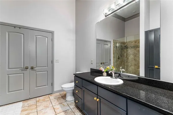 $819,900 | 330 Austin Avenue, Unit 322, Waco, TX 76701