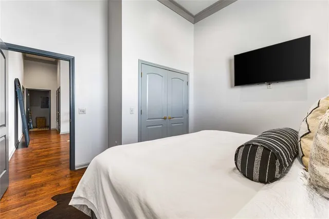 $819,900 | 330 Austin Avenue, Unit 322, Waco, TX 76701