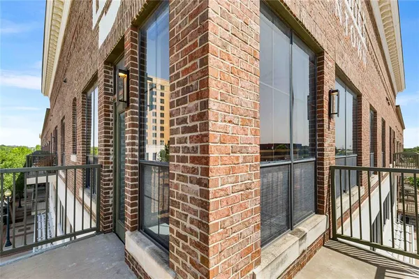 $819,900 | 330 Austin Avenue, Unit 322, Waco, TX 76701