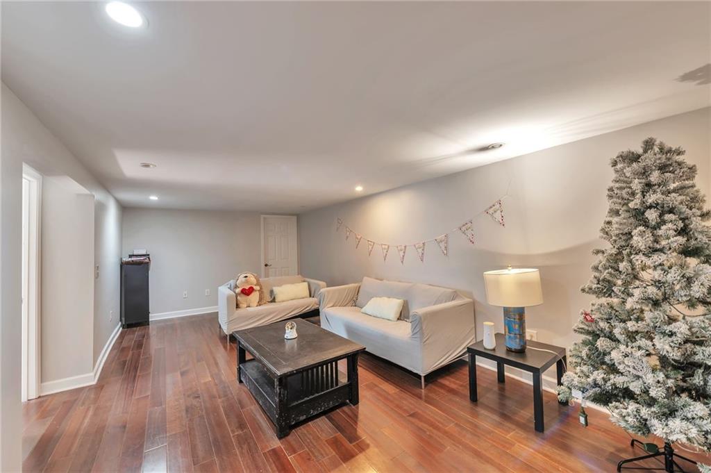 1651 Murdock Road Marietta, GA 30062 - Photo 22 of 30