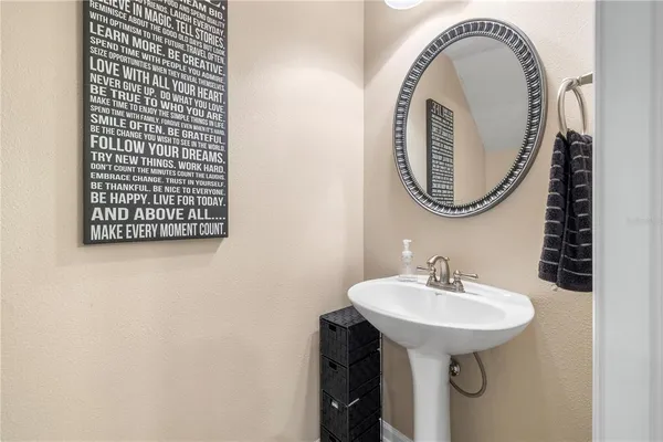 $275,000 | 26645 Castleview Way, Wesley Chapel, FL 33544