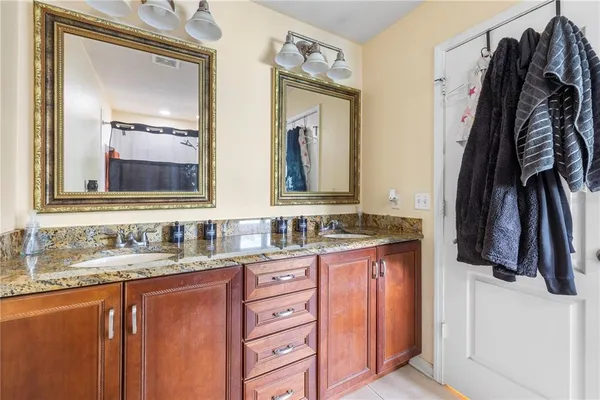 $275,000 | 26645 Castleview Way, Wesley Chapel, FL 33544