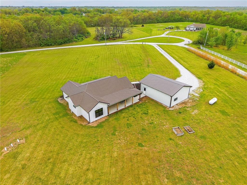 8467 Southeast Whitetail Road Polo, MO 64671 - Photo 14 of 36