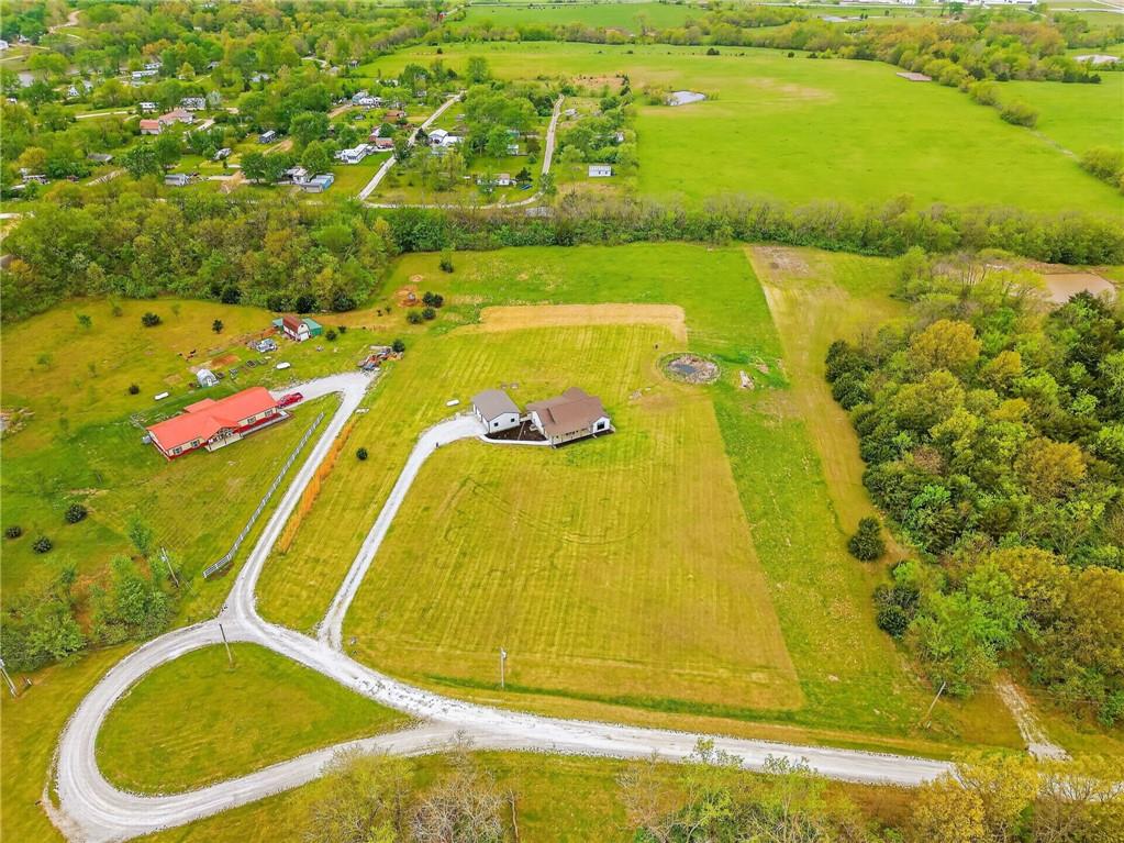 8467 Southeast Whitetail Road Polo, MO 64671 - Photo 10 of 36