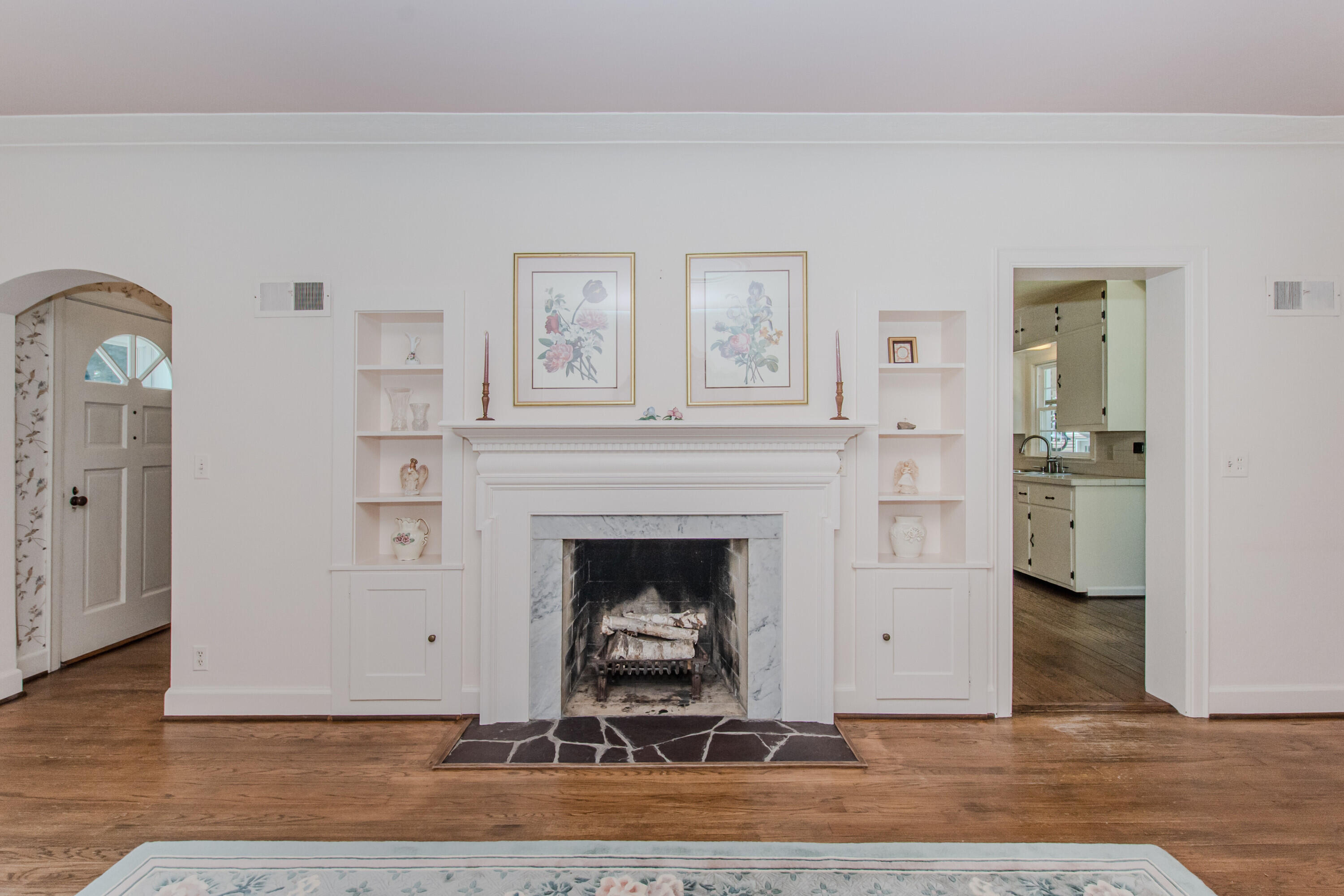 675 Mooreville Road Milan, MI 48160 - Photo 10 of 93 10 Living room 3