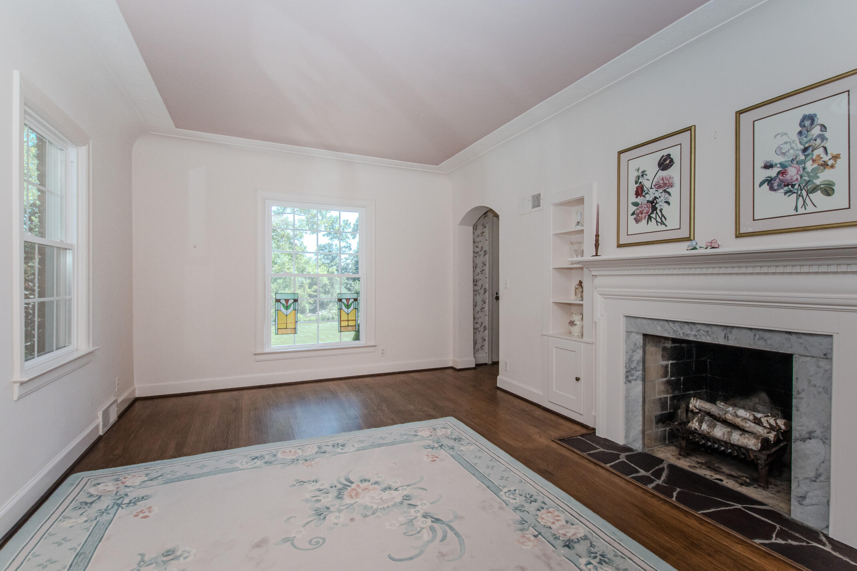 675 Mooreville Road Milan, MI 48160 - Photo 12 of 93 11a Living room 6