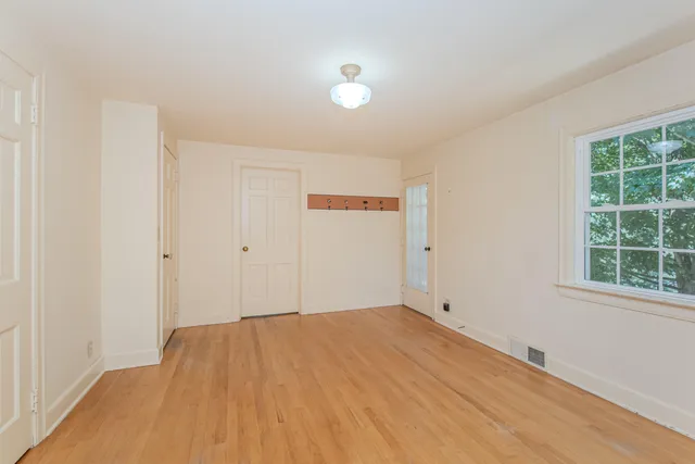 $599,000 | 675 Mooreville Road, Milan, MI 48160