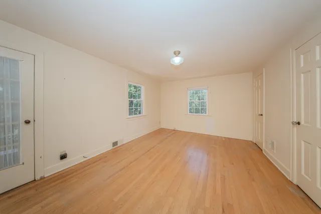 $599,000 | 675 Mooreville Road, Milan, MI 48160