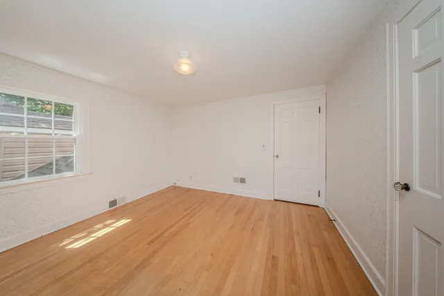 $599,000 | 675 Mooreville Road, Milan, MI 48160