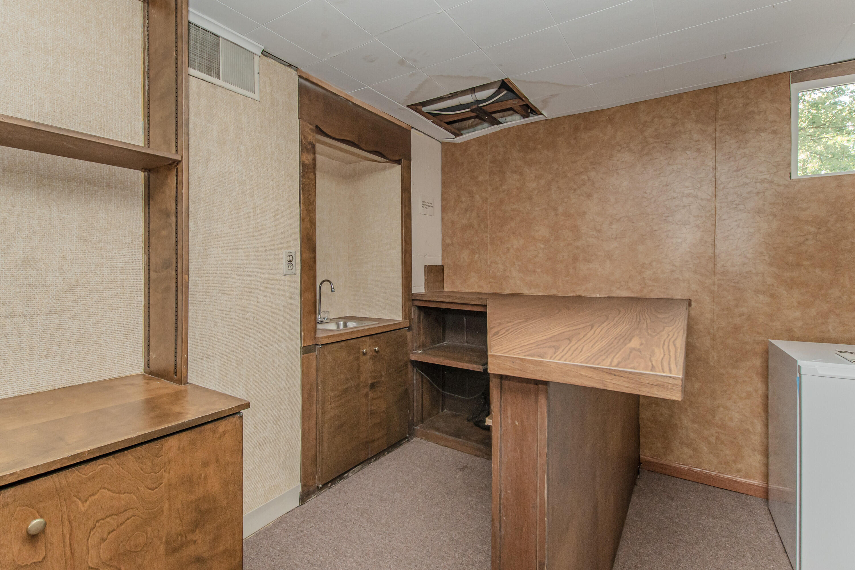 675 Mooreville Road Milan, MI 48160 - Photo 59 of 93 60 Basement rec room 5