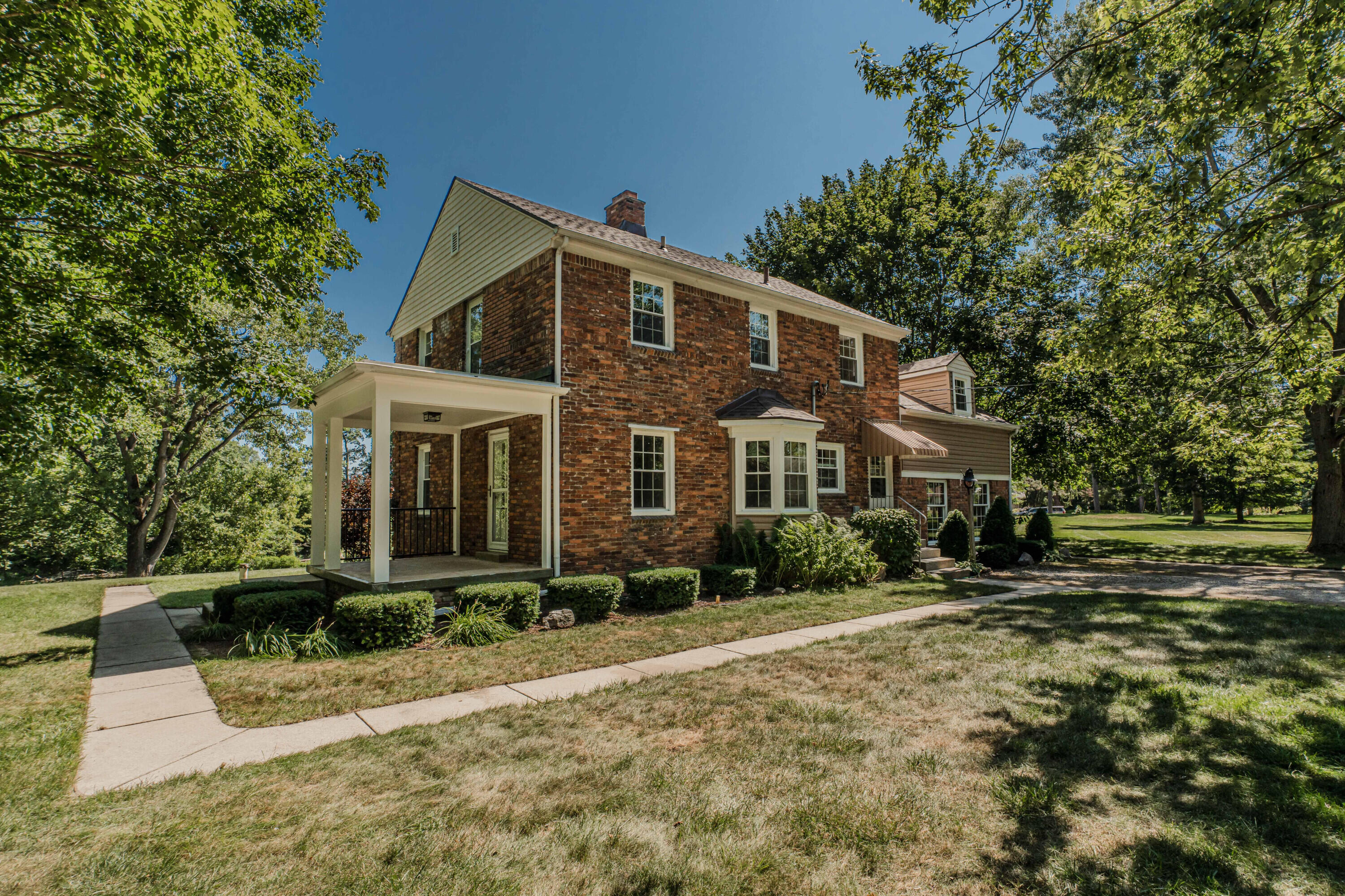 675 Mooreville Road Milan, MI 48160 - Photo 75 of 93 76 Front corner 2