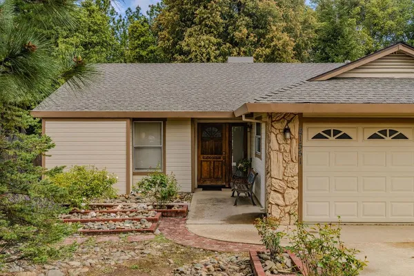 $425,000 | 21551 Gayla Drive, Pine Grove, CA 95665
