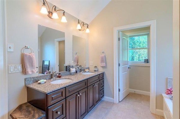 82 Dutton Road, Unit 82 Pelham, NH 03076 - Photo 18 of 26 Gallery Image 18
