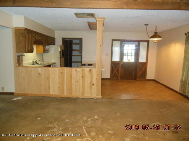 1505 Mt Vernon Road Senatobia, MS 38668 - Photo 8 of 46 DSCN0440