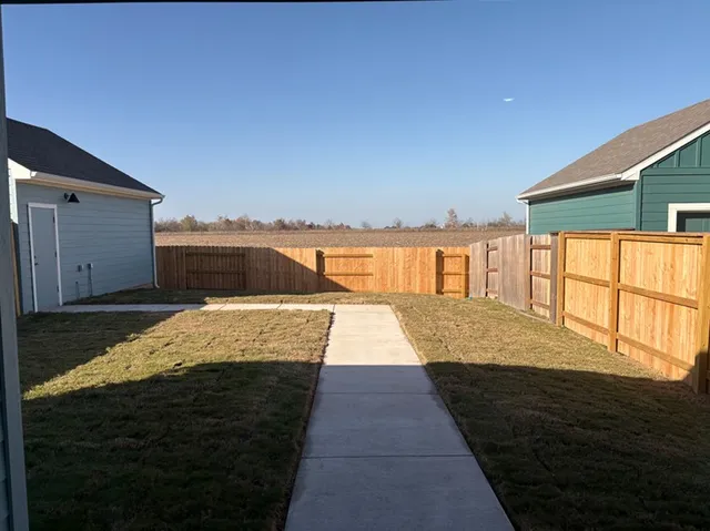 $349,000 | 111 Elm Br Trail, Taylor, TX 76574