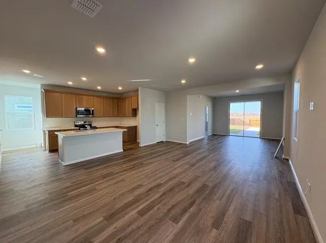 $349,000 | 111 Elm Br Trail, Taylor, TX 76574